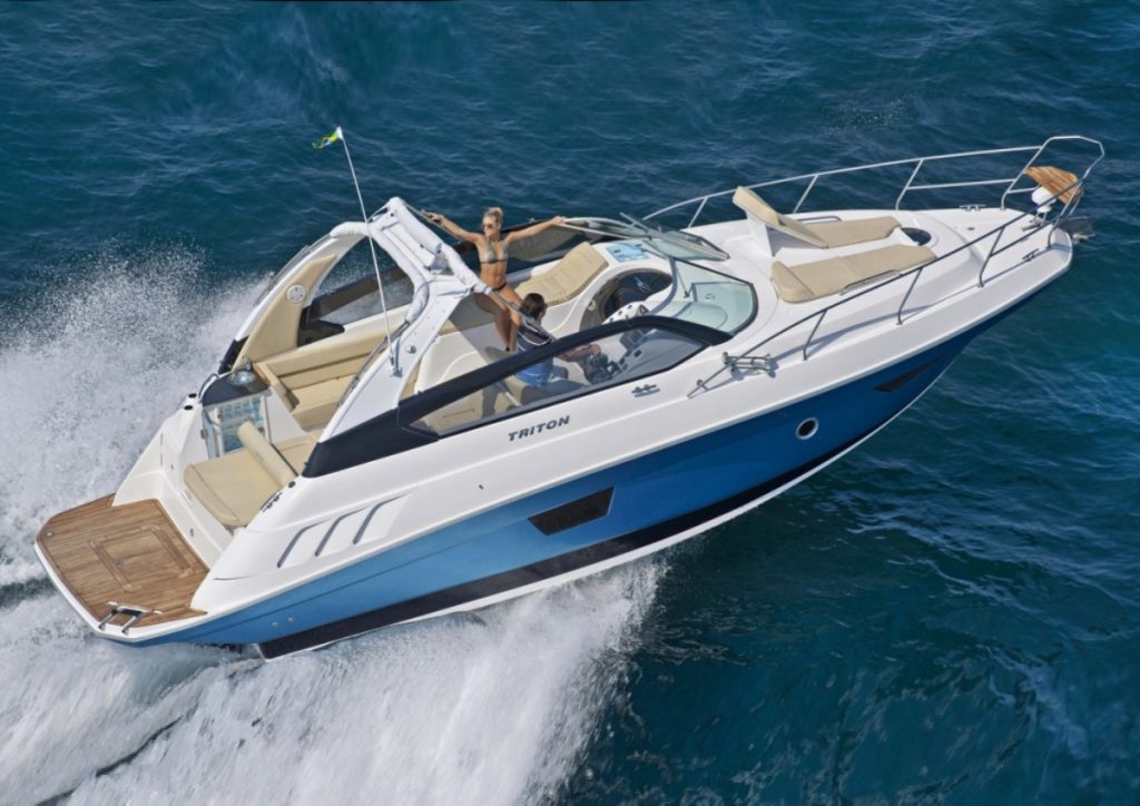 Triton 370 Targa